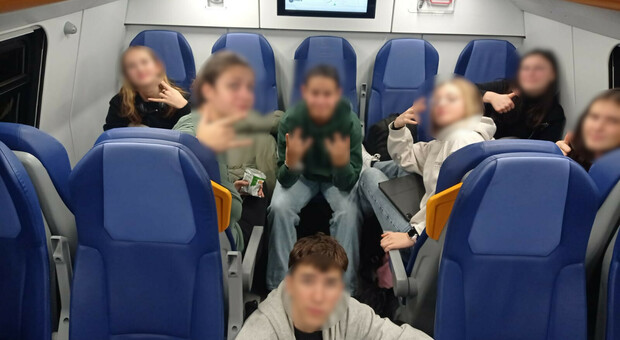 Scontro fra due treni a Faenza. A bordo anche 9 giovani musicisti dell'orchestra di Montebelluna