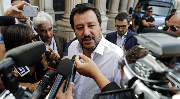 Mancini e Salvini: "Troppi stranieri in serie A"