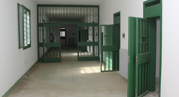 Choc nel carcere di Benevento: ergastolano napoletano s'impicca in cella