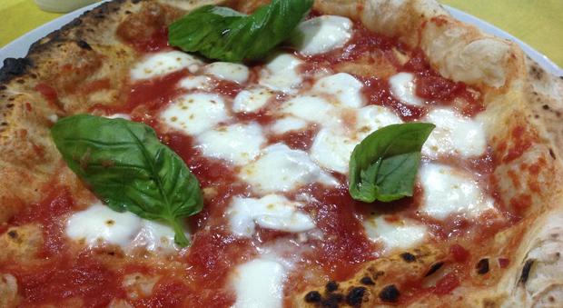 Ex chiesa e lazzaretto, ora pizzeria: "Le 7 voglie", l'arte della margherita