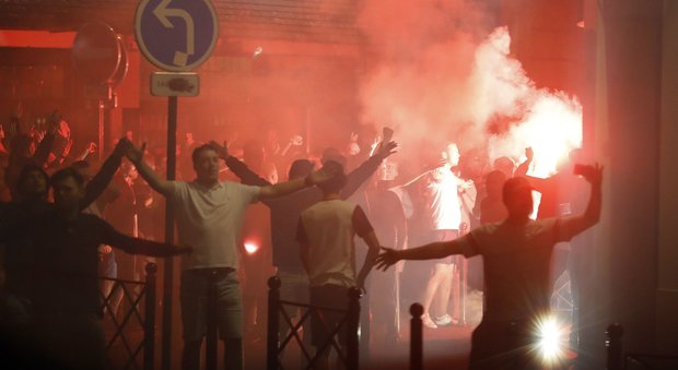 Euro 2016, scontri a Lille (LaPresse)