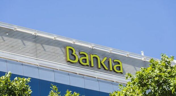 Caixabank sposa Bankia: nasce la più grande banca spagnola