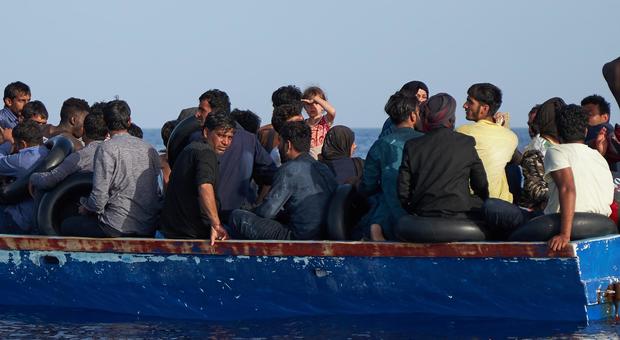 Migranti, Oim: «Naufragio nel Mediterraneo, si temono 150 dispersi»