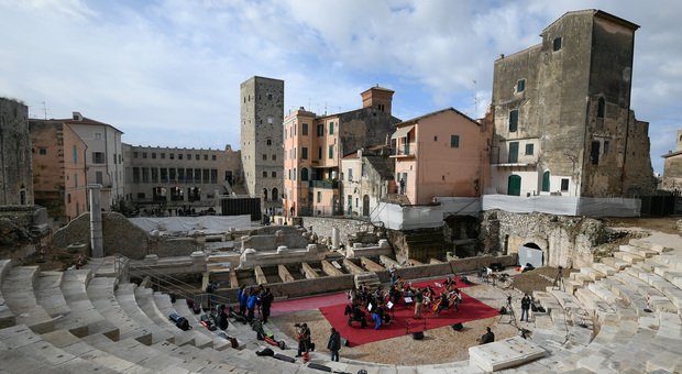 Ecco il Teatro romano riemerso dagli scavi. «Per Terracina è una rinascita»