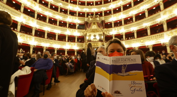 Teatro San Carlo di Napoli, bolletta raddoppiata: «Così gli spettacoli sono a rischio»