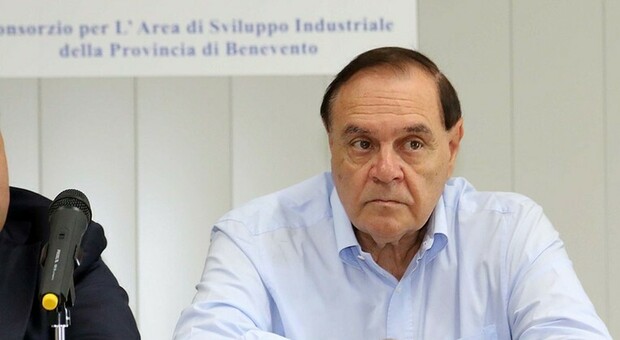 Il sindaco Clemente Mastella