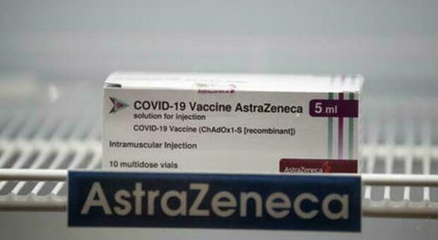 Arriva il via libera su AstraZeneca: punti vaccinali potenziati per chi è rimasto indietro
