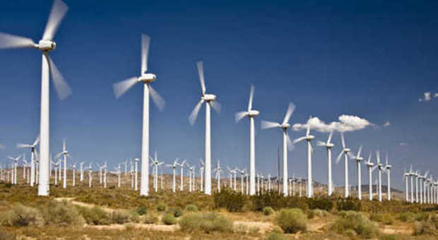 L'energia rinnovabile e la carica delle pale