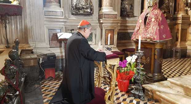 immagine Coronavirus a Napoli, Pasqua a porte chiuse: «Niente palme né acqua benedetta»