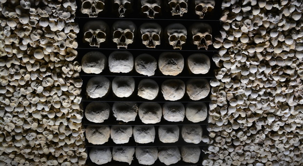 Il muro delle ossa sotto il duomo di Gemona del Friuli