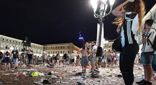 Torino, tragedia di piazza San Carlo: condannati tre dirigenti di polizia e vigili urbani, 6 assolti