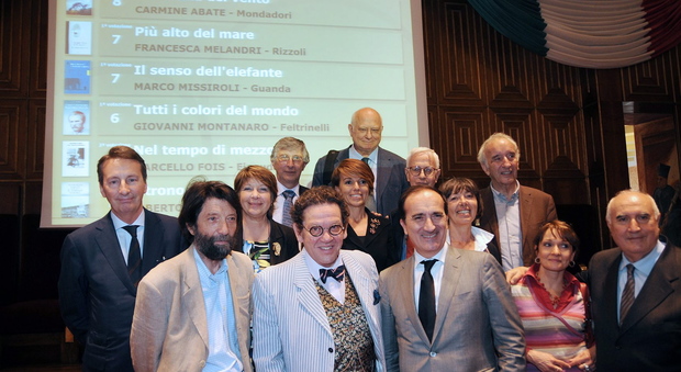 Andrea Tomat con i giurati dell'edizione 2012