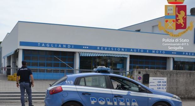 Senigallia, tenta il furto in un'officina Pregiudicato arrestato dalla Polizia