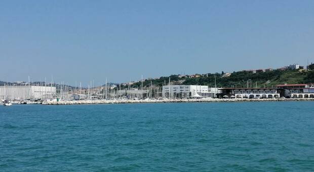 Appuntamento in Adriatico , approda al porto di Ancona la flotta che promuove le Marche