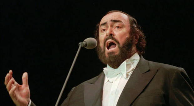 Il tenore Luciano Pavarotti