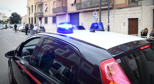 Rapina violenta in banca, ferite tre persone a Santi Cosma e Damiano