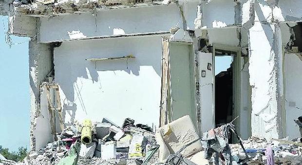 Terremoto, le case Ater costruite con «piloni sottili e niente ferro»: così sono morti in 22