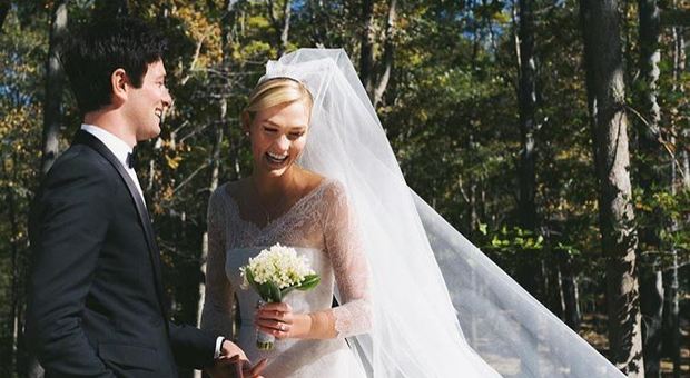 La top Karlie Kloss sposa il cognato di Ivanka Trump: matrimonio top secret a New York