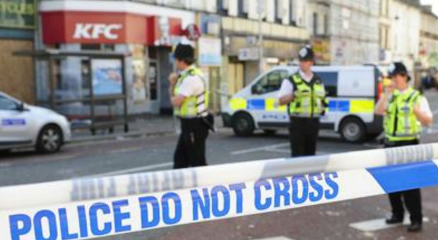 Terrore a Manchester, sparatoria alla festa caraibica: 10 feriti
