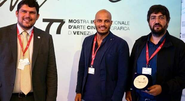 Mostra del Cinema di Venezia, al corto «Le mosche» il Premio Campania 2020