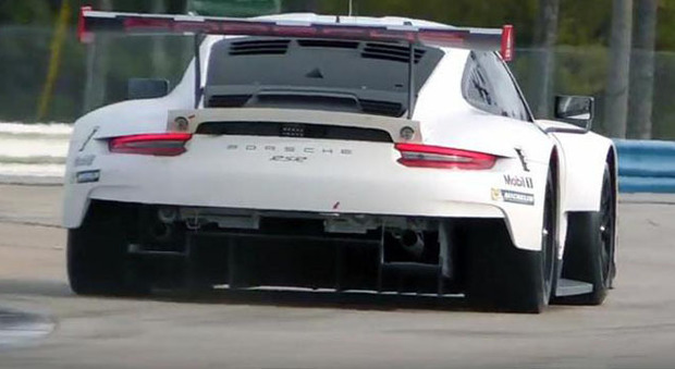 Le foto della Porsche 911 RSR a motore centrale sulla pista Usa di Sebring