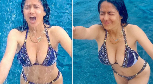 Salma Hayek in bikini a 57 anni: le foto al mare fanno impazzire i fan