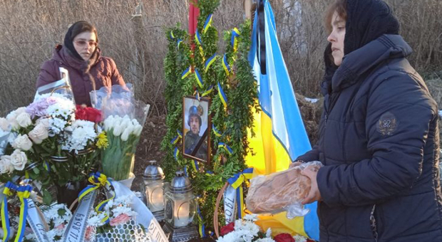 Ucraina, il viaggio della madre di Benevento: «Fino a Ternopil per i funerali di mio figlio»