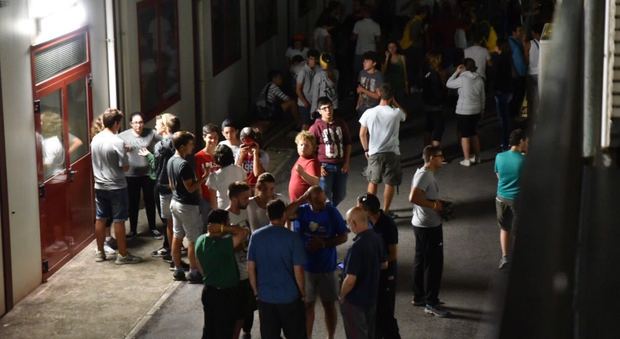 I giovani padovani in attesa di entrare al Pronto soccorso di Padova