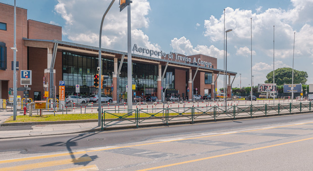 All'aeroporto Canova di Treviso verrà allestito un punto tamponi per i passeggeri in arrivo