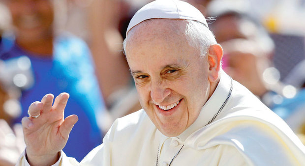 Papa Francesco, messaggio al Super Bowl dell'era Trump: «Pace e solidarietà per il mondo»