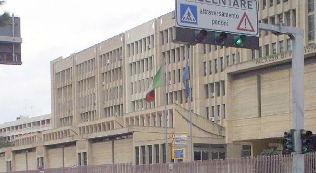 Escort: Procura Lecce chiede condanna Laudati 2 anni e 2 mesi