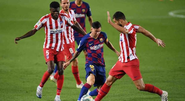 Messi fa 700 ma il Barça frena contro l'Atletico e lancia il Real