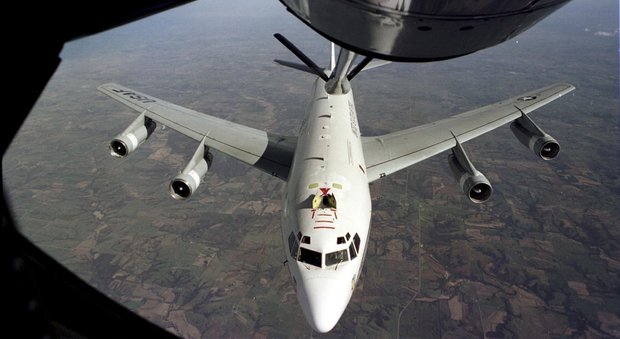 Cina-Usa, tensione nei cieli: due caccia di Pechino intercettano aereo statunitense