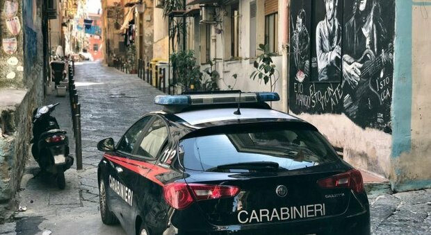 Quartieri Spagnoli, blitz dei carabinieri: denunciati due parcheggiatori abusivi