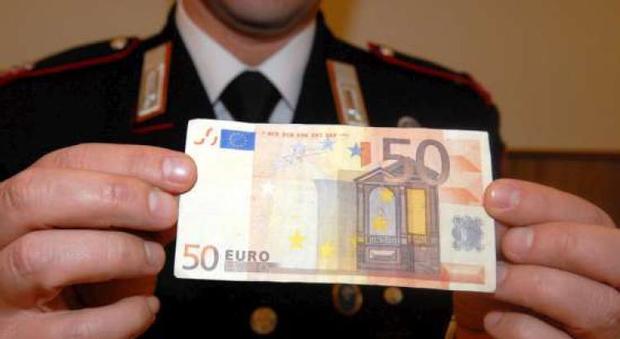 Al ristorante con 50 euro false: scoperti, aggrediscono il proprietario