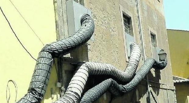 Roma, aeratori come tentacoli a Trastevere: scempio sull'antico monastero
