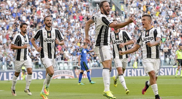 La Juventus già vola a mille all'ora Dybala-Higuain coppia che fa sognare