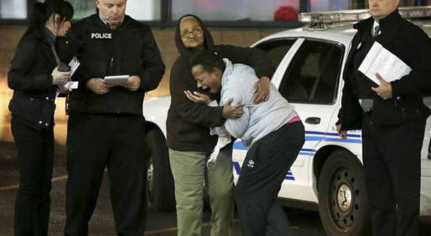 Usa, 18enne nero ucciso dalla polizia: alta tensione in Missouri