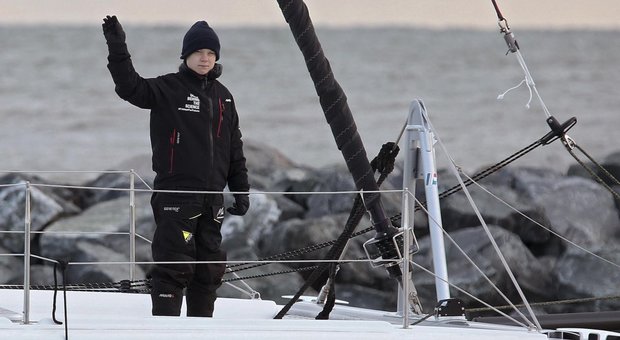 immagine Greta Thunberg lascia gli Stati Uniti e salpa verso Madrid