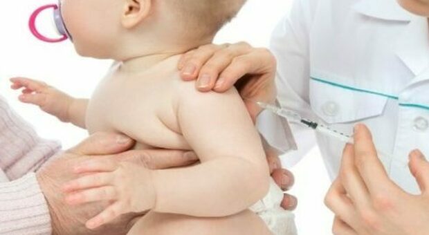 Vaccino per bimbi da 0 a 5 anni, Locatelli: «A primavera disponibile in Italia»