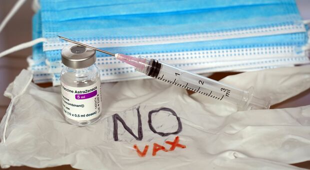 Medici No vax sollecitati dalla Regione