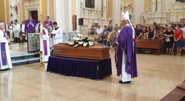Addio a don Luigi, il parroco più anziano di Tricase