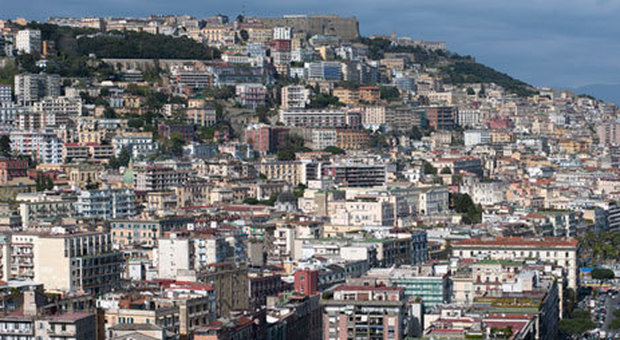 Mercato immobiliare, a Napoli prezzi delle case in continua discesa
