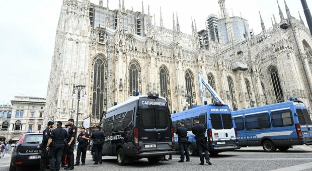 Oggi i funerali di Berlusconi, l'omaggio dei grandi nel Duomo di Milano