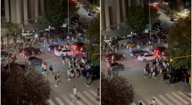 Roma, violenza nella movida a piazza Euclide: la maxi rissa in strada tra 30 ragazzi blocca il traffico