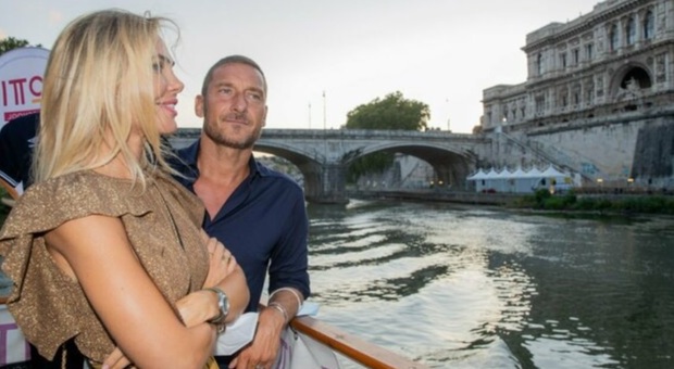 Totti e Ilary, la separazione milionaria: ecco com'è stato diviso il patrimonio. «A lei resta la casa dell'Eur»
