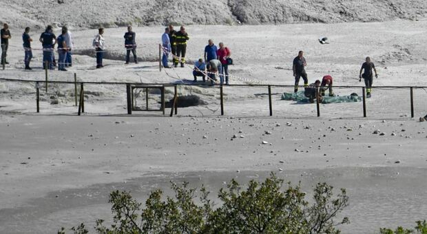 Tragedia alla Solfatara: condannato amministratore della società per la morte dei tre turisti, 5 le assoluzioni