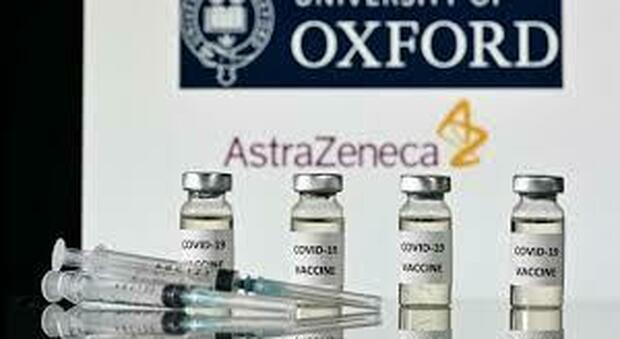 Covid in Campania, in arrivo 28.400 dosi Astrazeneca per vaccinare i prof under 55