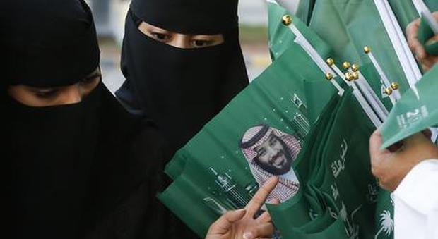 Arabia Saudita, porte aperte alle donne nell'esercito. Ma la carriera no: si arriva solo a sottoufficiale
