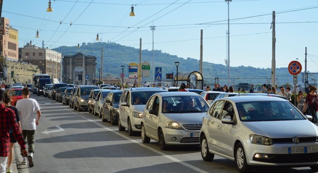 Amatriciana Solidale: bus navetta e parcheggio Traiano oggi sono gratis